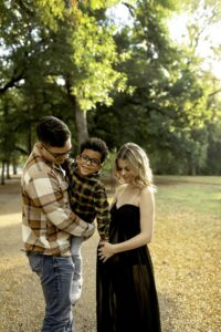 Expecting couple maternity shoot at Trinity Park with big brother 