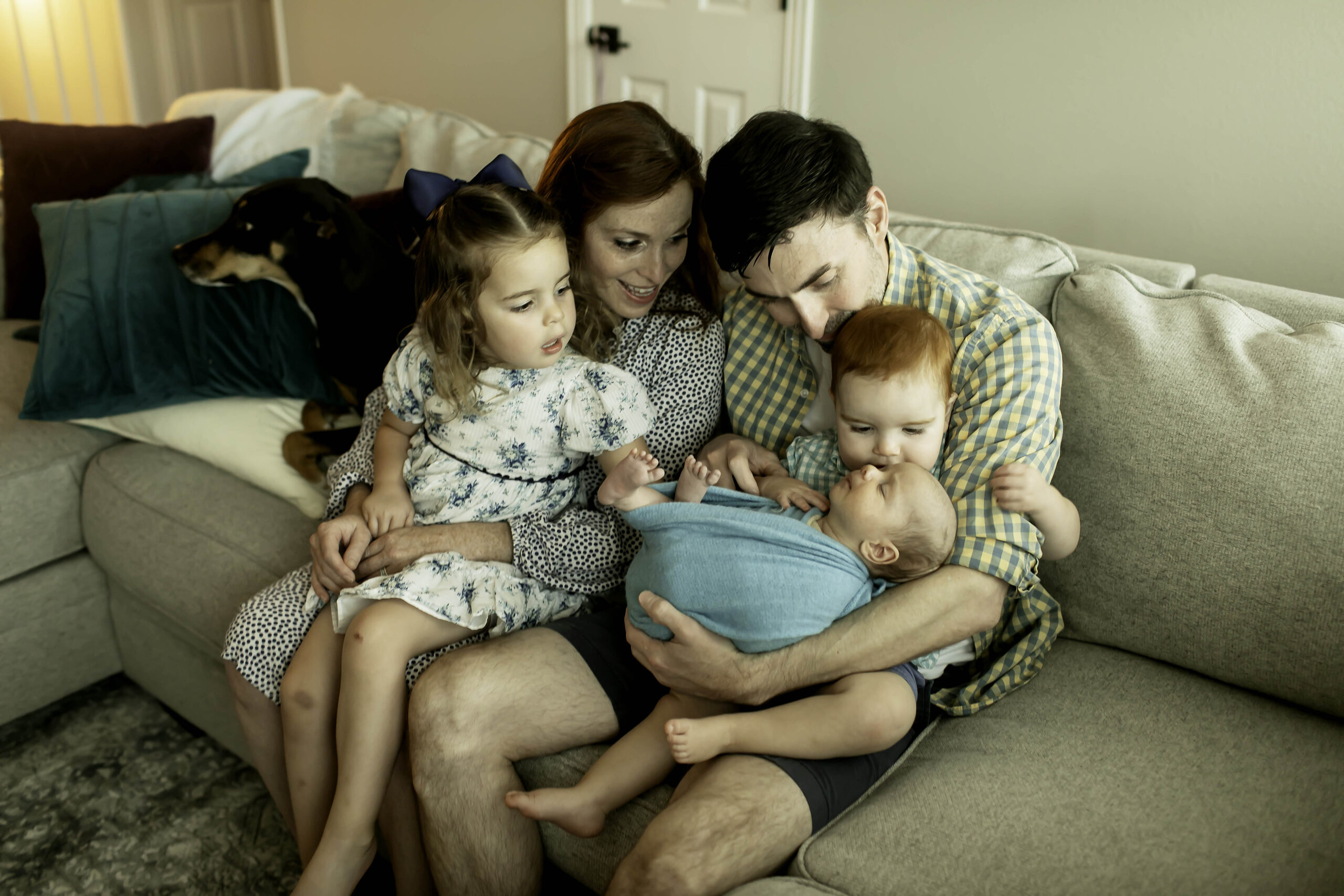 in home newborn photoshoot